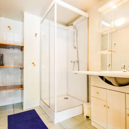 Lush Holiday In With Sauna & Jacuzzi Holiday home Le Retail